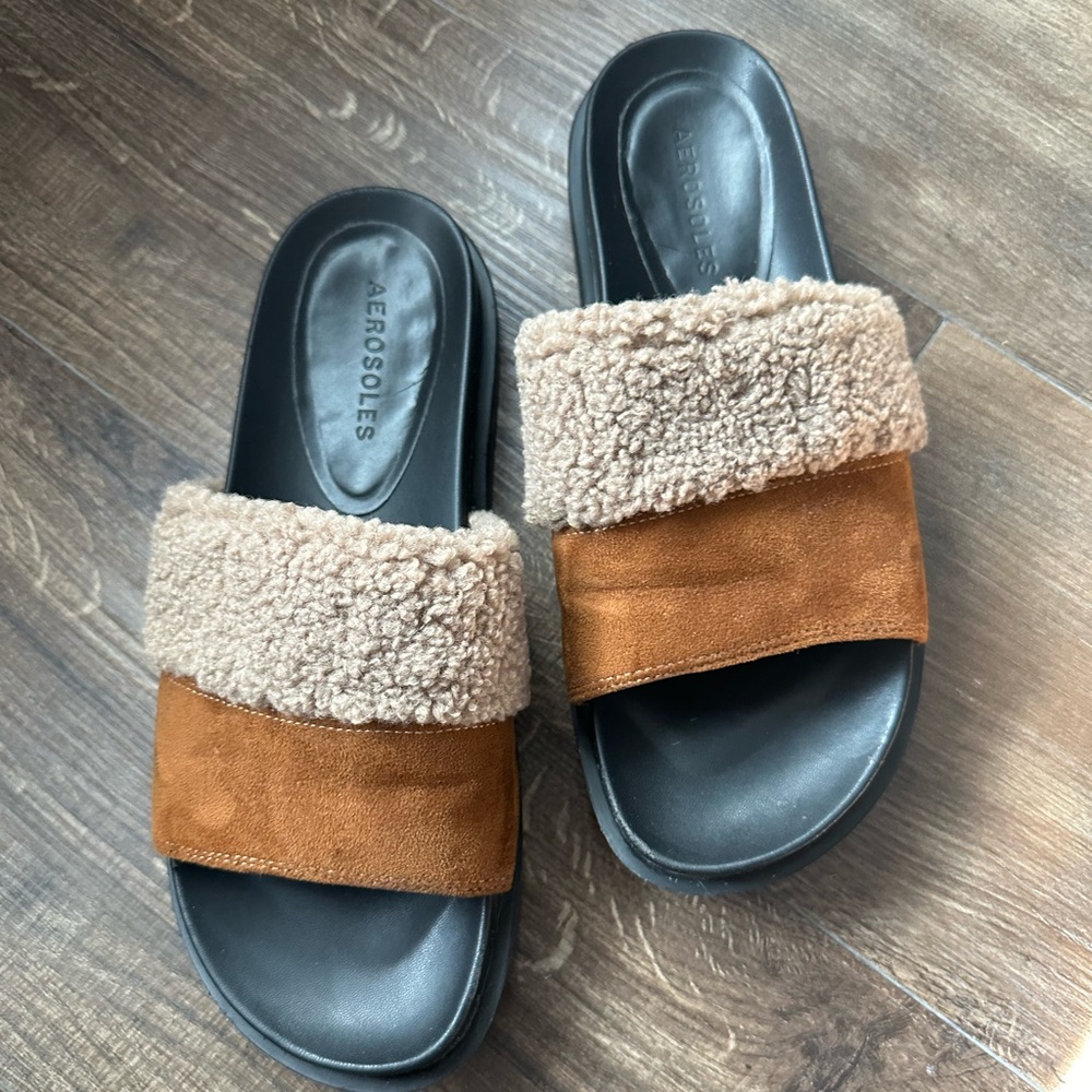AEROSOLES Black and Brown Slide Sandals